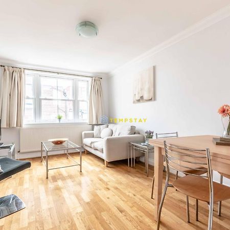 Perfect Spot In Central Windsor & Free Parking! Екстер'єр фото